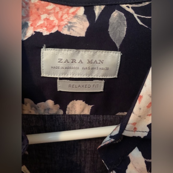 Zara Navy and Pink Blossom Button Up - Picture 4 of 5